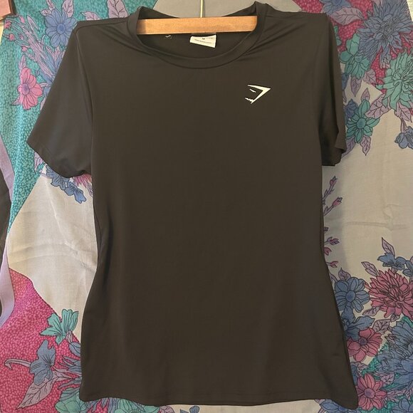 Gymshark black tee shirt - Picture 1 of 3